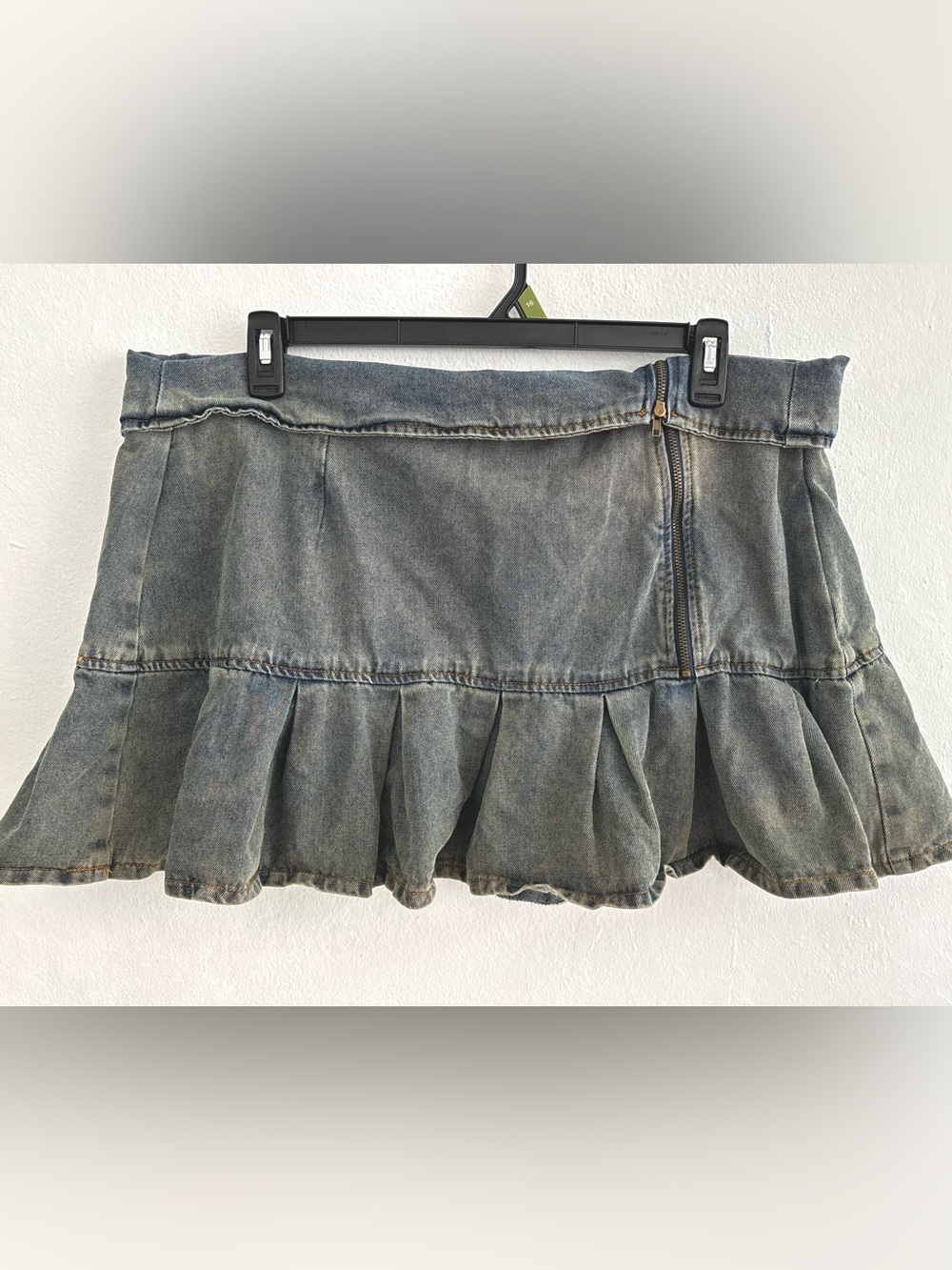 Women's Denim Mini Skirt with Ruffled Hem